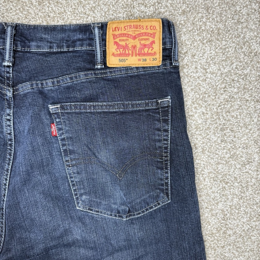 Levi's 505 Jeans Men's Size 38x30 Straight Leg Medium Wash Blue Denim - Picture 5 of 15
